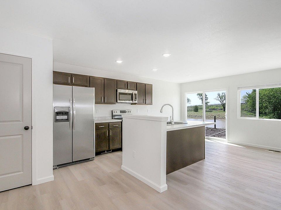 South - Kitchen side view