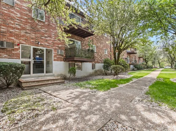 28 Westgate Rd #3, Chestnut Hill, MA 02467