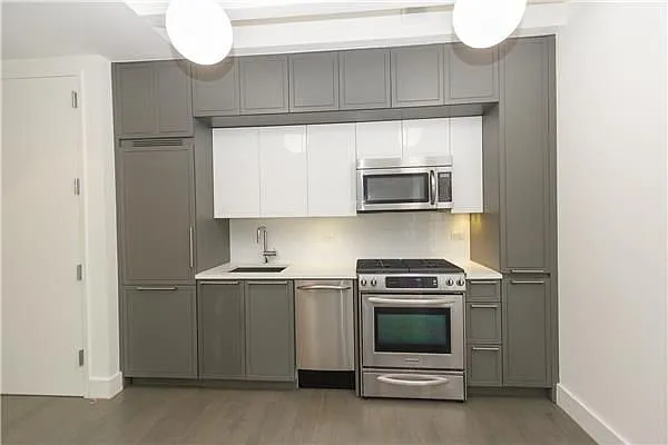 Rented by Park River | media 23