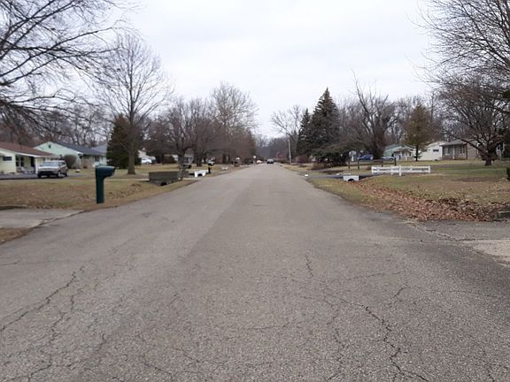 5th image of 3017 N Elmhurst Dr