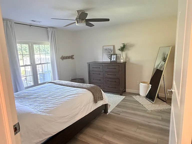 5860 Locbury Ln — Photo 7