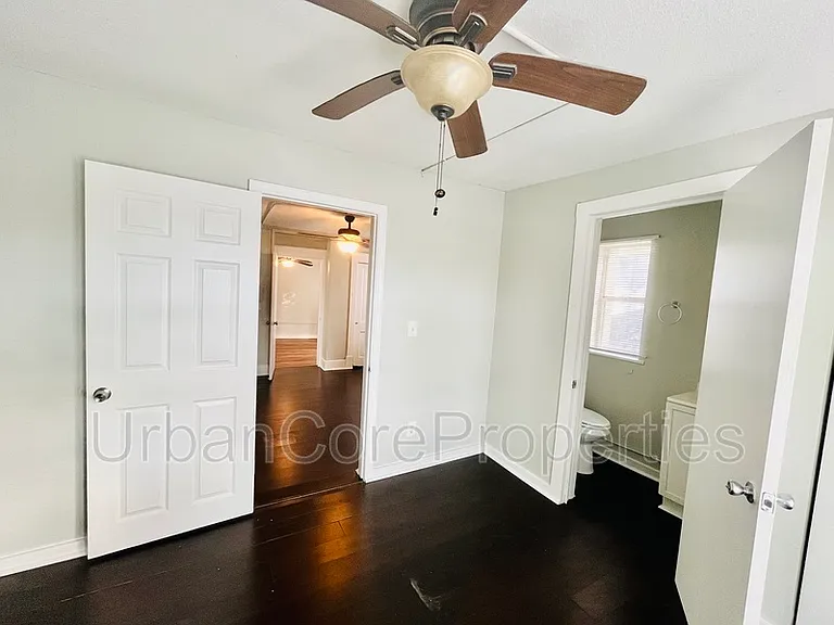 417 4th St N #202 — Photo 14