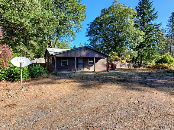 4th image of 44325 Lakeview Avenue