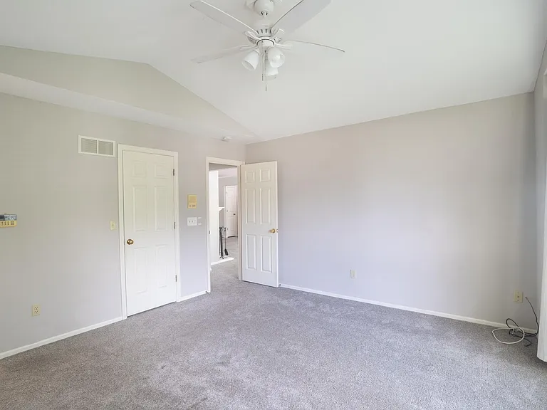 16944 Hickory Crest Dr — Photo 17