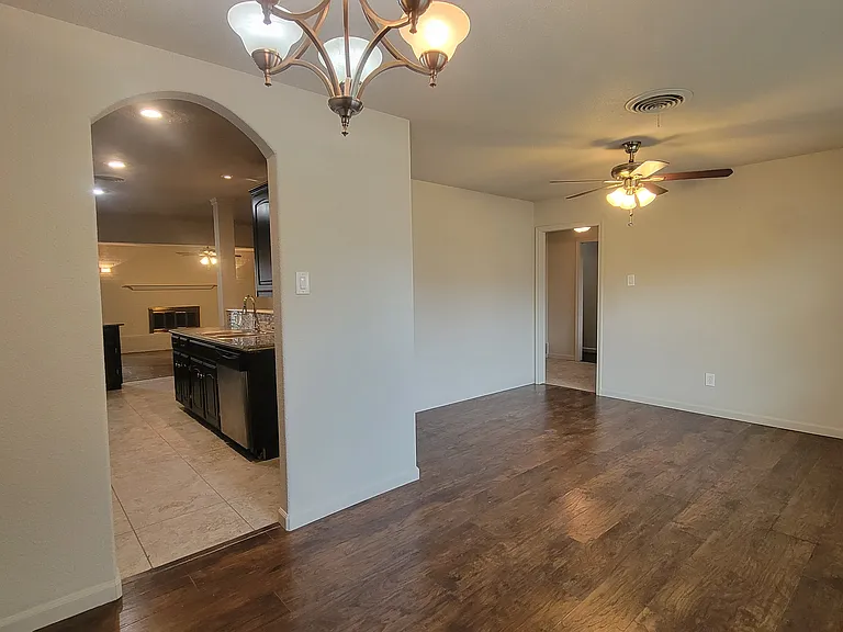 5613 Ammons St — Photo 9