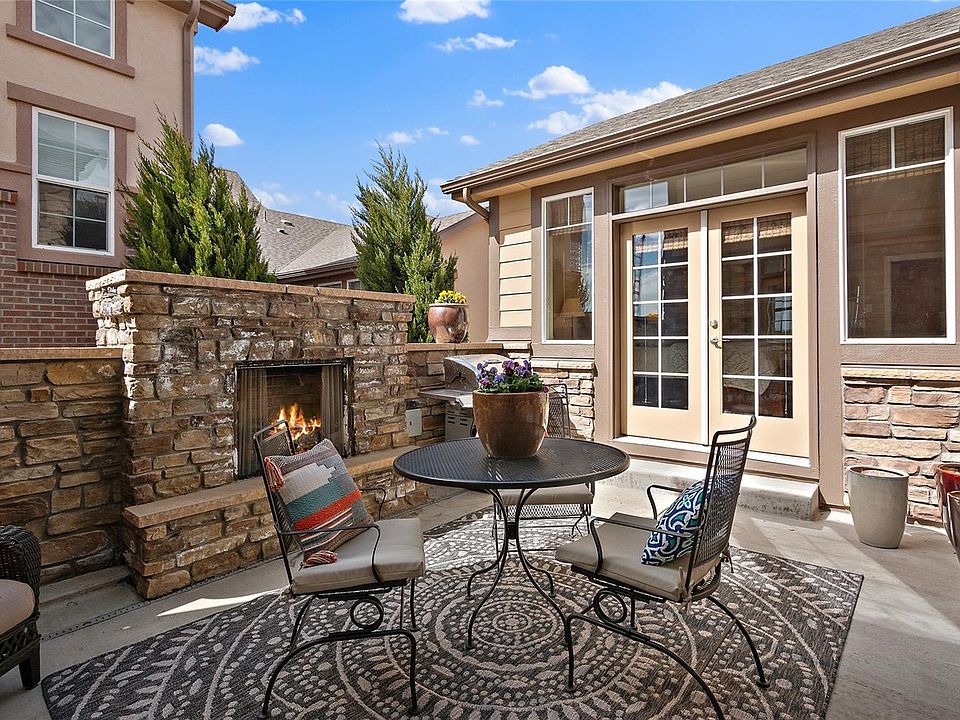 1st image of 260 N Yosemite Way