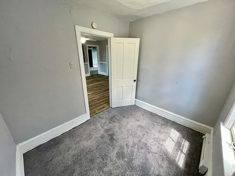 1443 S 14th St — Photo 14