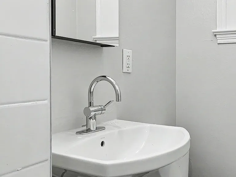 116 N Union St — Photo 7
