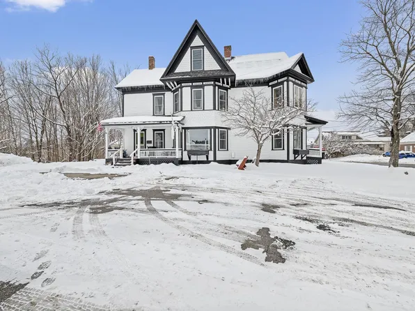 69 Main Street, Colebrook, NH 03576