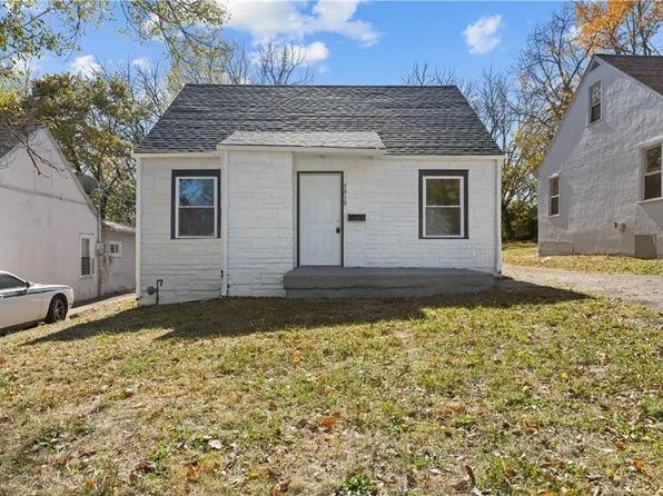 3819 E 53rd Ter, Kansas City, MO 64130