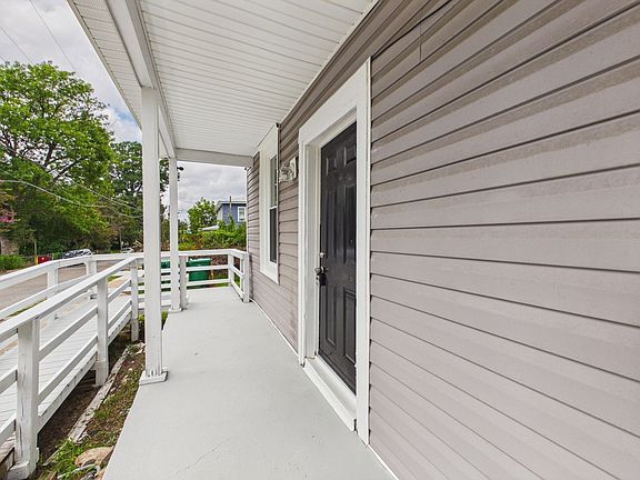4th image of 529 Harrison St #B