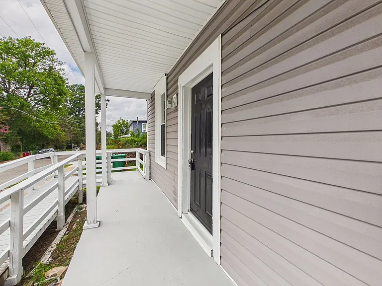 529 Harrison St #B — Photo 4