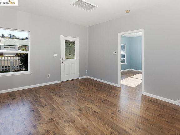 4th image of 877 Kern St