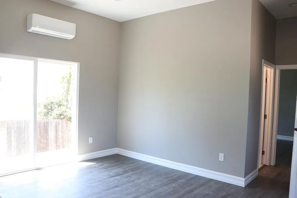 1315 Melrose Way — Photo 4