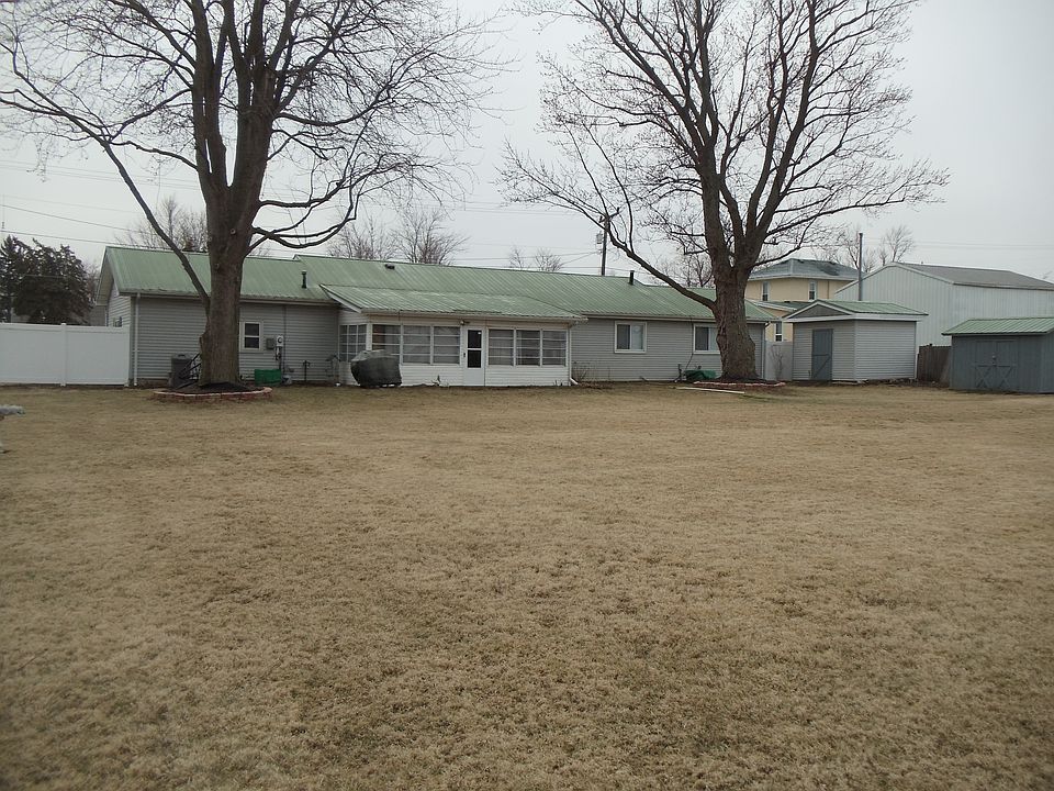 2nd image of 1220 W Sandusky St