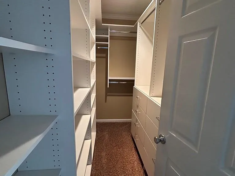 2208 White Oak Dr — Photo 10