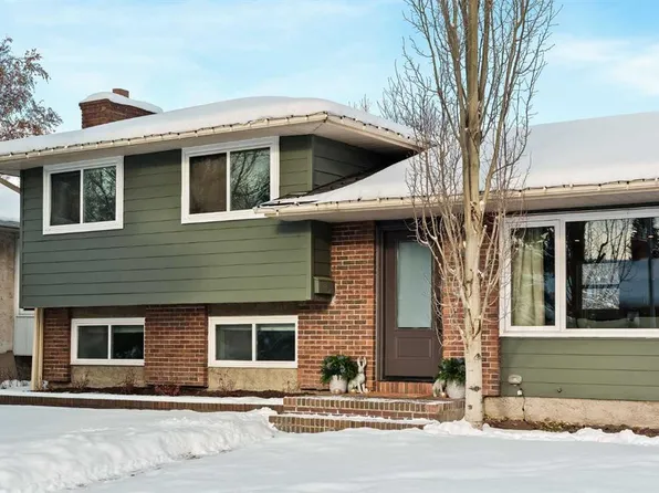 212 S Vantage Pl NW, Calgary, AB T3A 1X9