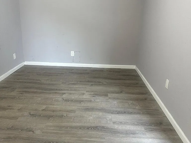 101 W Buck St #A — Photo 7