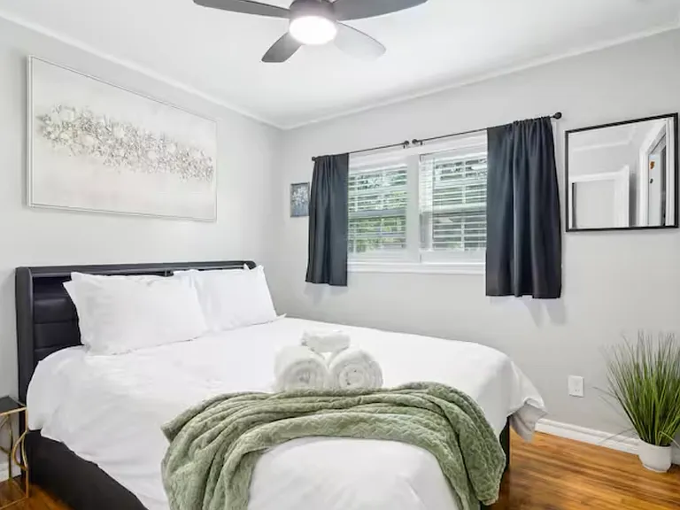 2026 Angus Dr — Photo 11