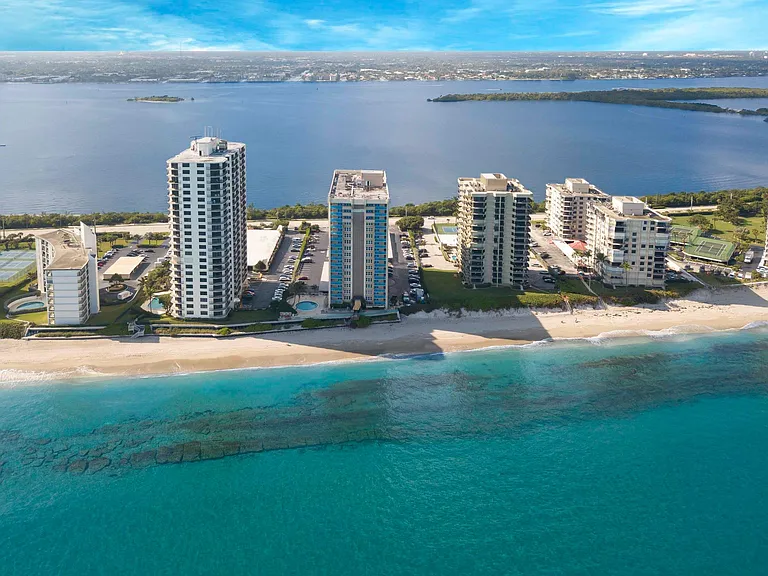 5440 N Ocean Dr #705 — Photo 3