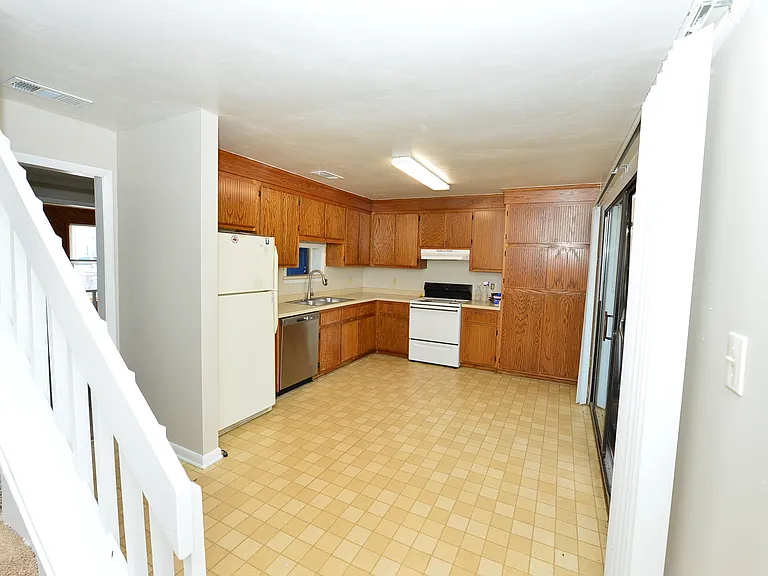 443 Benlea Cir — Photo 5