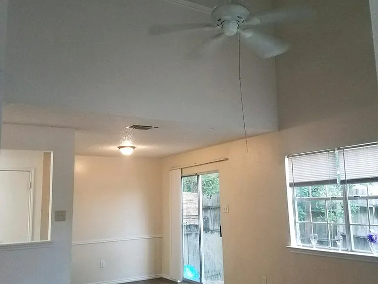 7529 Oak Chase — Photo 12