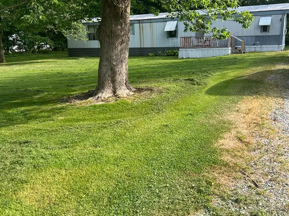 4353 E Danville Ln, Hillsboro, OH 45133