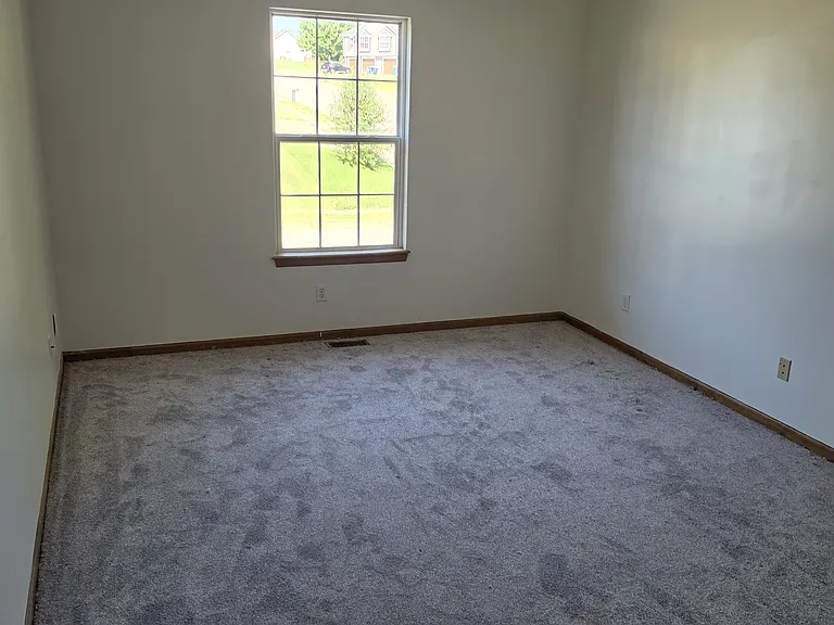 1857 Chickadee Dr — Photo 14