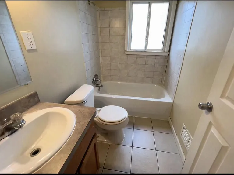 23094 Donald Ave — Photo 5