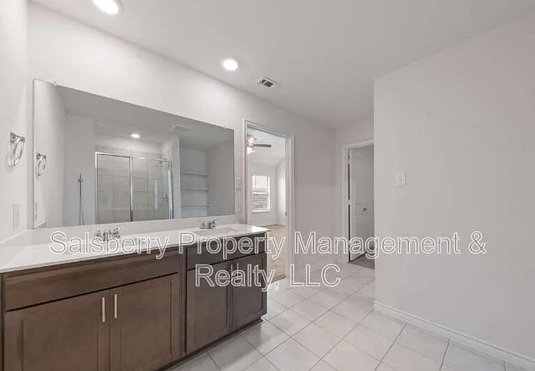 503 Willow View Way — Photo 12