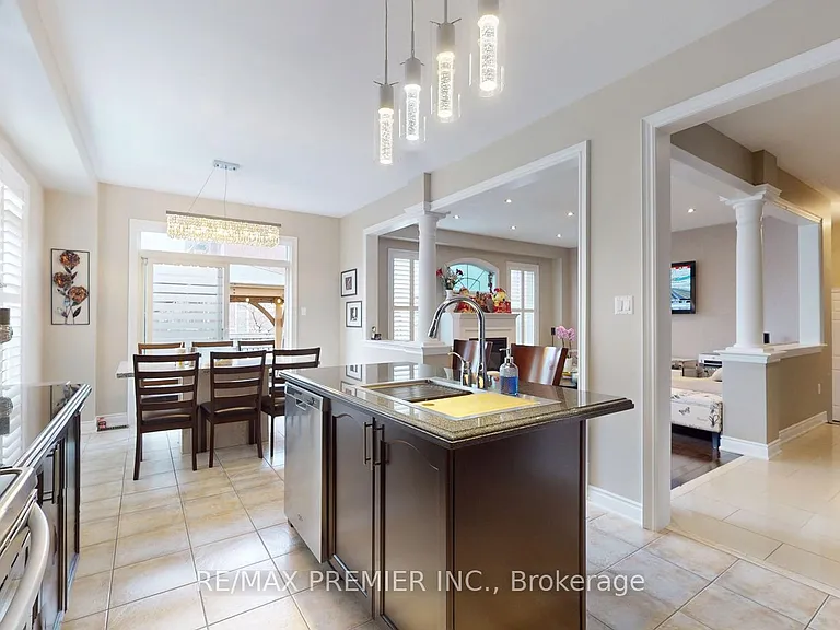 48 Heron Hollow Ave — Photo 10