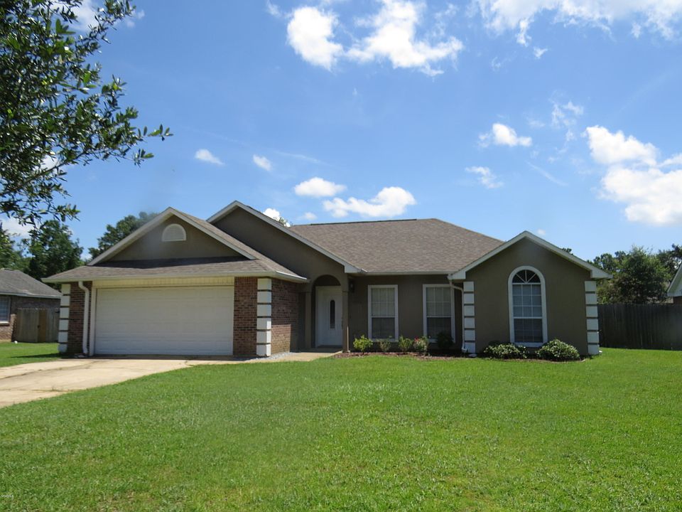 1st image of 7008 Pinehurst Dr
