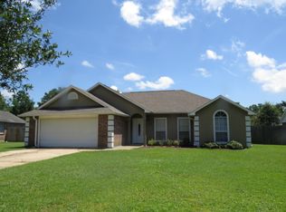 7008 Pinehurst Dr, Ocean Springs, MS 39564