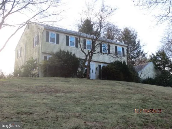 176 Saddle Dr, Furlong, PA 18925