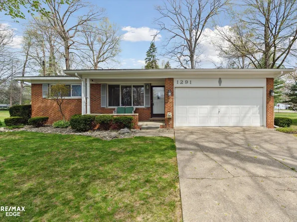 1291 Trotwood Ln, Flint, MI 48507