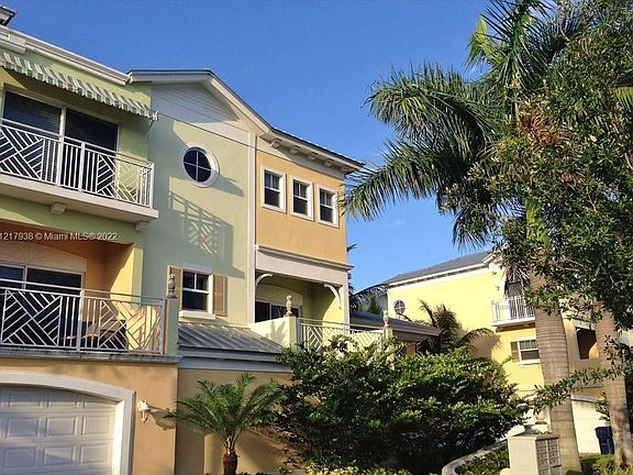 5th image of 630 SE 15th St APT 1
