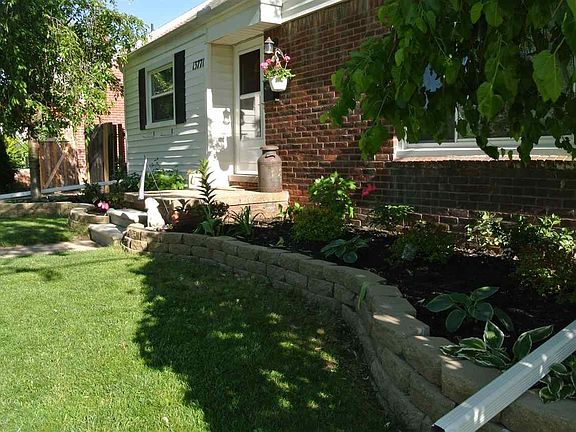 4th image of 13771 Manhattan Ave