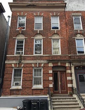 1st image of 87 Elliott Ave