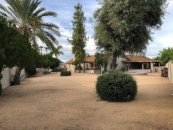3rd image of 17224 N Sandtrap Ct