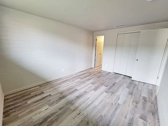 4th image of 1420 S Yale St #D