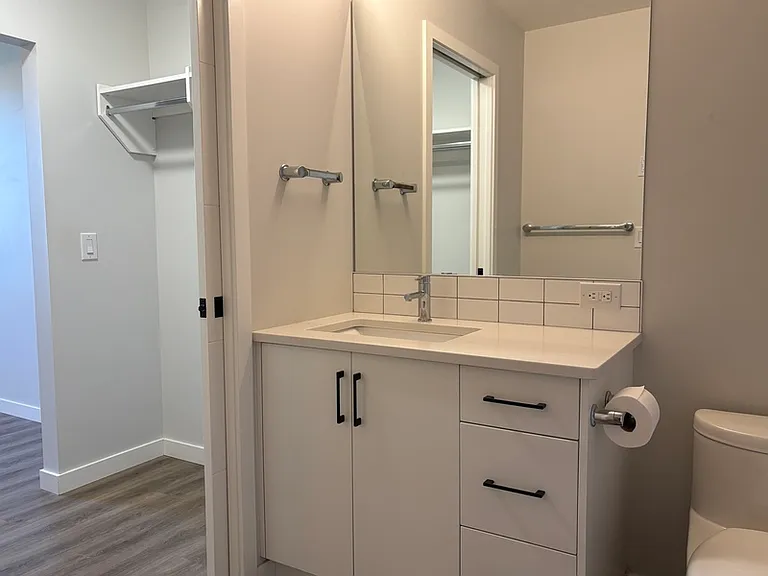 1215 Saint Paul St #503 — Photo 23