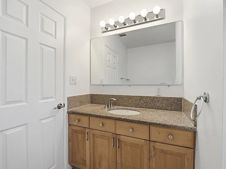 1007 Monterey Rd — Photo 23
