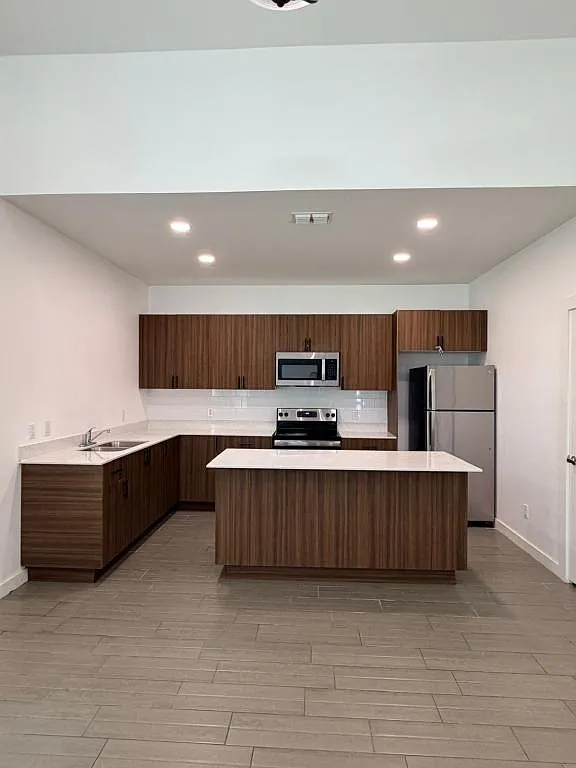 534 North Ave, Unit C Donna TX 78537 — Photo 3