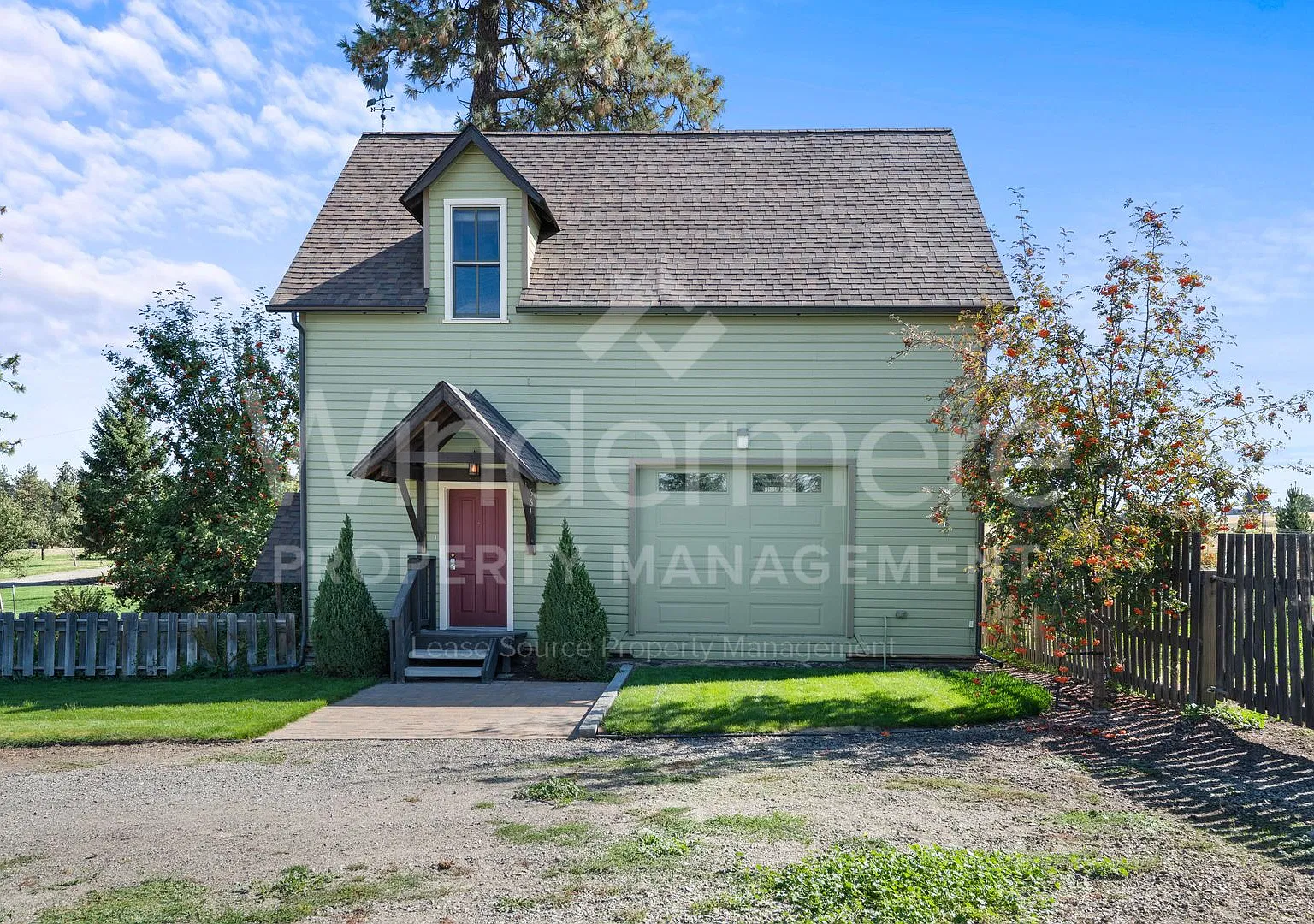 6616 E Orchard Charming Country Retreat, 1 Bed 1 Bath with Garden & Horse Privileges — Photo 1