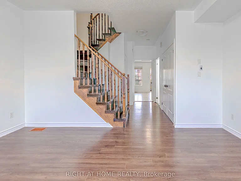 11 Telegraph St #UPPER — Photo 8