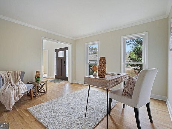 4th image of 4110 Providence Sq