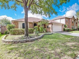 5332 Grand Mesa Dr, Fort Worth, TX 76137