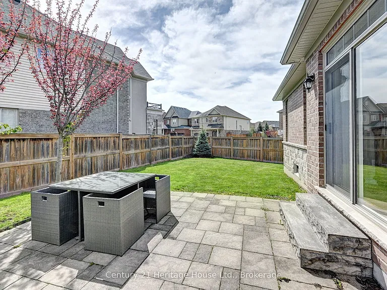 219 Falconridge Dr — Photo 43