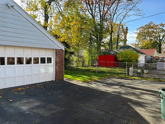 Rented by Corcoran | media 16