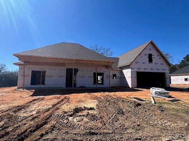 1st image of 563 Moselle Seminary Rd